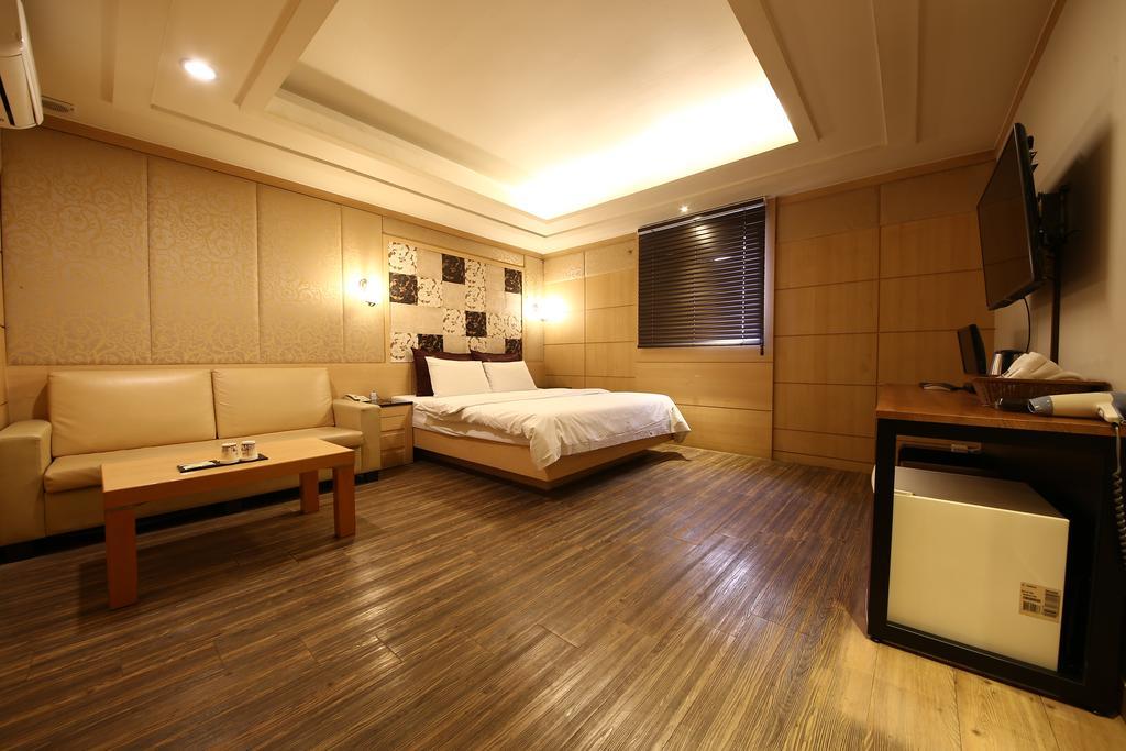Hotel Valentine Кванмён Номер фото