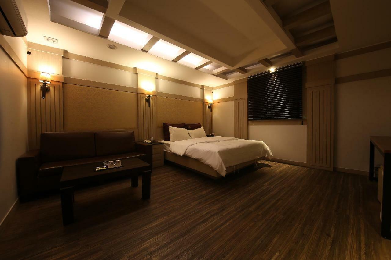 Hotel Valentine Кванмён Экстерьер фото